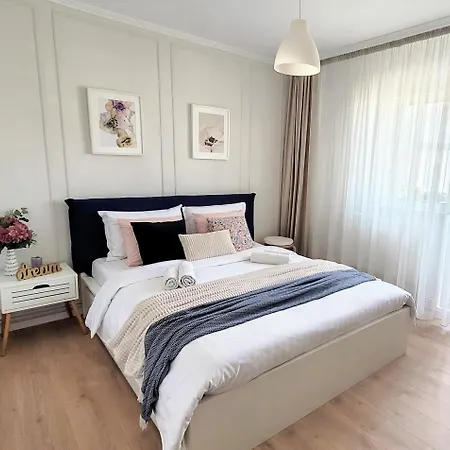 Cozy Retreat, Obor Market & Metro Apartment