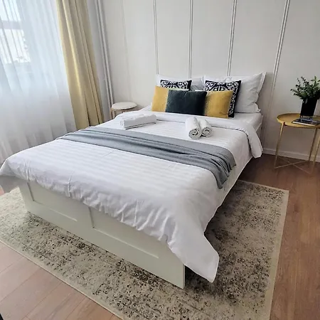 Cozy Retreat, Obor Market & Metro Apartment *