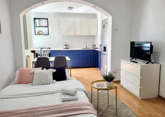 Cozy Retreat, Obor Market & Metro Бухарест