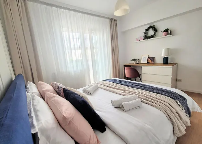 Cozy Retreat, Obor Market & Metro Apartamento